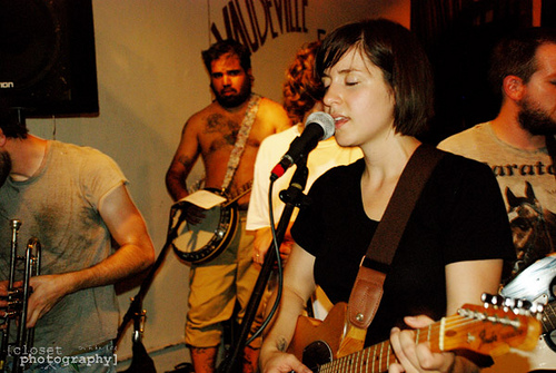 Laura Stevenson and the Cans